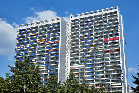 柏林前东部典型的补贴住房见图片