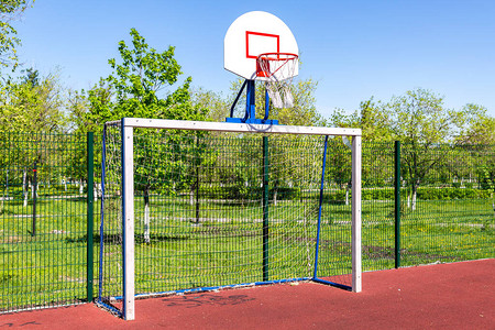 加盟巴萨以来6球7助！拉什福德晒照庆祝胜利：感谢大家的支持