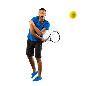 在孤立的白色背景上拍摄非裔美国网球运动员男子全长图片