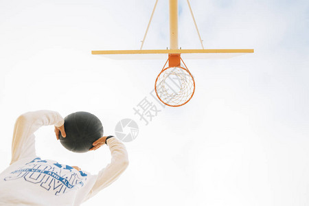 媒体人谈邵佳一：有些仓促，到了国家队开展工作的难度比较大