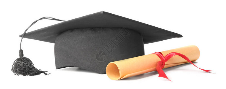 白色背景上的毕业帽和文凭图片