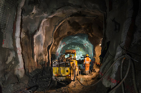 地下矿山采矿机煤金银图片