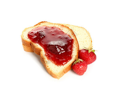 白色背景的美味草莓酱面包图片
