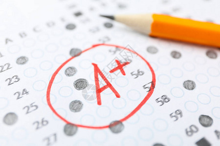 A级和铅笔的测试成绩单有答题A级图片