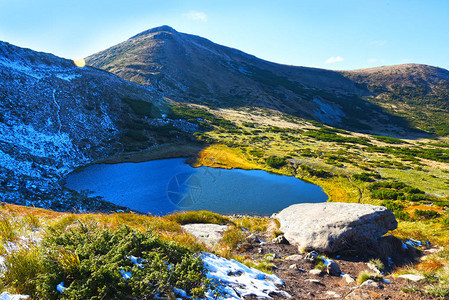 喀尔巴阡山地貌山峰山脉森林坡图片