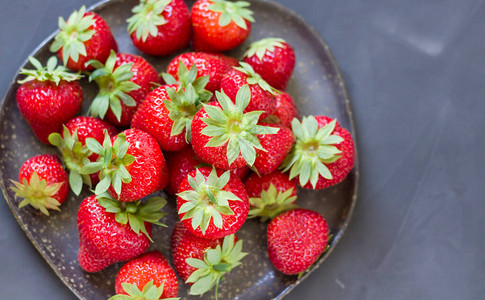 水果背景甜红草莓草莓背景新鲜草莓健康饮食概图片