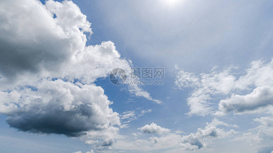 有背景的乌云雷雨前的乌云图片