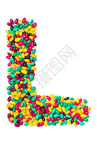 英文字母L来自白色孤立背景上的彩色圆形巧克力由儿童糖果制成的食物图案儿童设计图片
