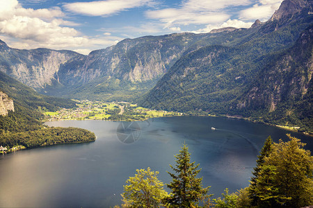 Hallstat是位于奥地利Salzkammergut山区的Hallstatt湖西海图片