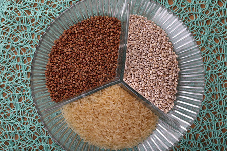 薏米荞麦和大米图片