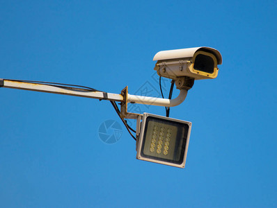 安全摄像头检测交通的运动图片