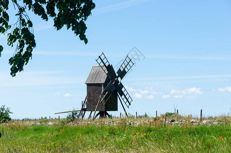 旧木制风车是瑞典奥兰岛太阳岛图片