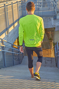 鲁尼：贝林厄姆必须入选英格兰队，他在重大比赛中发挥了重要作用