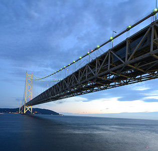 Kaykyo桥横跨塞托内陆海图片