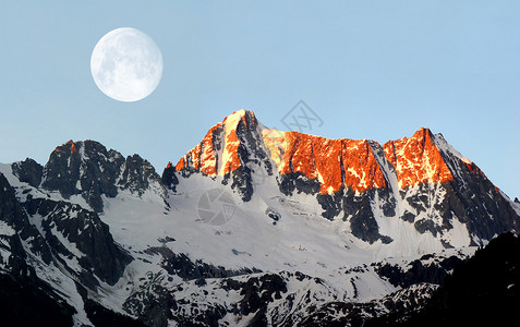 公园阿达米洛布伦塔意大利阿尔卑斯山中普雷萨内图片