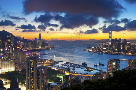 日落时的香港天际线图片