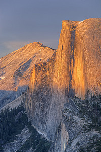 美国加利福尼亚州优胜美地公园冰川点日图片