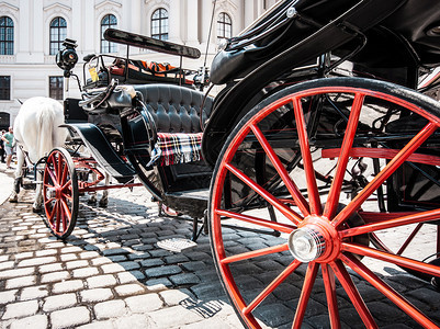 在奥地利维也纳著名的霍夫堡宫传统的马拖图片
