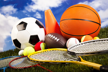 银河系中间亮的是什么