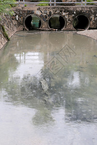 在城市排水背景