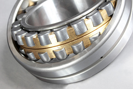 还是血赚！7000万迪亚斯16场全勤10球5助，三叉戟1年来1个均超值