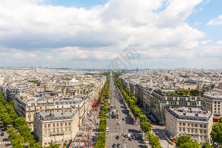 从法国香榭丽舍大街凯旋门看巴黎图片