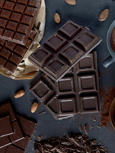 质朴的黑巧克力和可豆图片