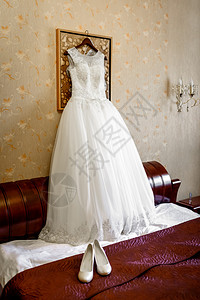 新娘的房间婚纱图片