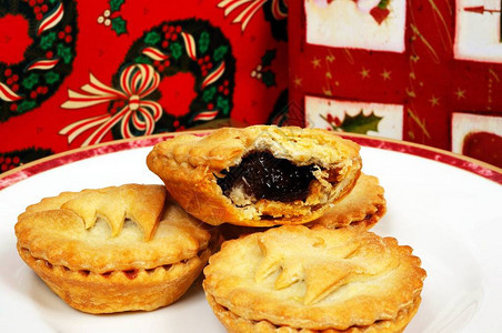 自制的薄饼和包装圣诞礼物英格兰图片