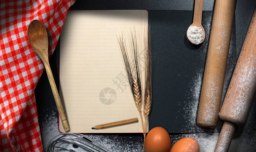 面粉小麦鸡蛋厨房用具和餐桌布图片
