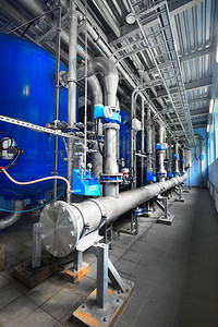大型工业水处理室和锅炉房光纤管压力容器图片