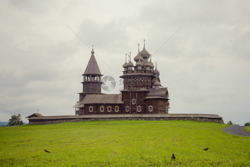 俄罗斯奥涅加湖基日岛上的木制教堂联合国教科文组织世界遗产名录和俄罗斯图片