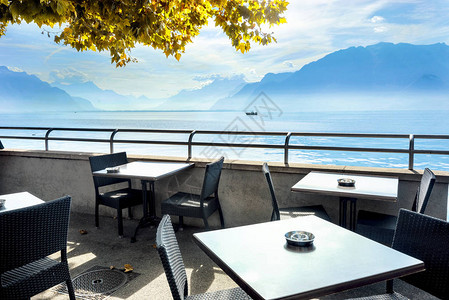 瑞士VaveyVaud州日内瓦湖露天图片