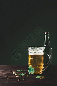 玻璃啤酒图片