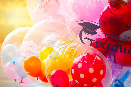 彩的气球派对图片