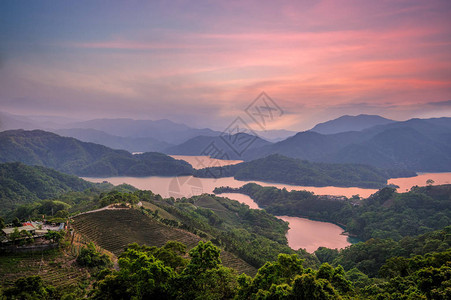 石顶千岛湖景观图片