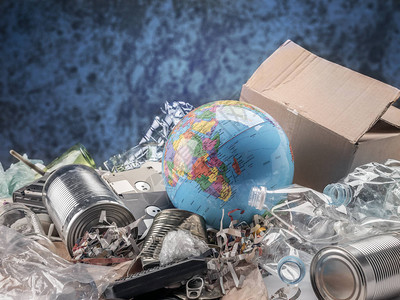 地球被倾倒在垃圾堆上全球图片