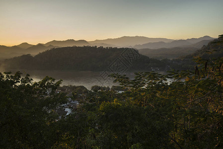 湄公河普西山琅勃拉邦图片