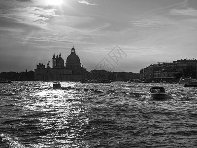 意大利威尼托威尼斯大运河的船只图片