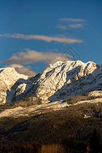 奥地利施蒂里亚山脉中的斯提里亚山奥地利奥巴德背景