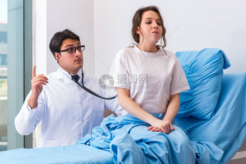 医生在病房探望病人图片