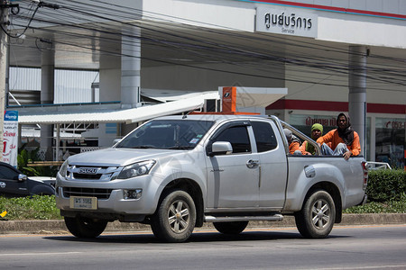 二等兵IsuzuDmaxPickup卡车背景图片