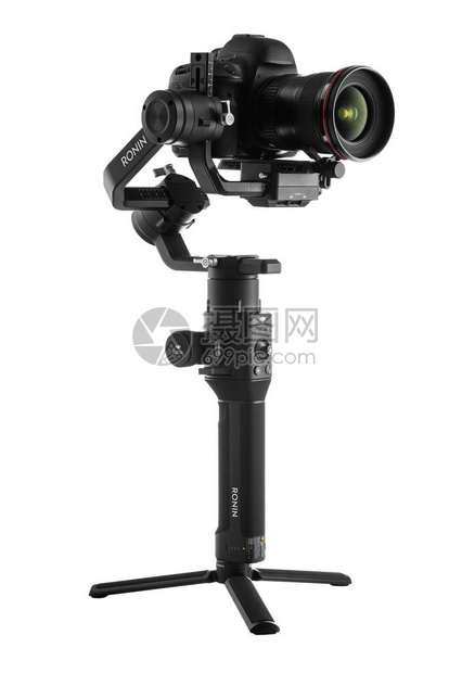 RoninS是DSLR或DJI公司制造的无镜照相机的三轴机械化金波稳定器图片