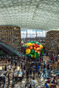 Starfield图书馆是一个大型图书馆高清图片
