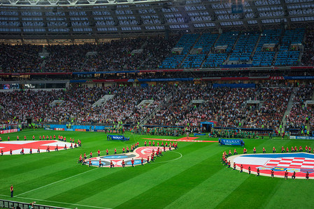 庆祝在国际足联2018年世界杯期间在卢日尼基体育场英格兰和克罗地亚之间的半决赛足球图片