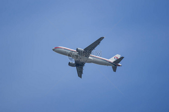 东航B633空中客车A320200图片