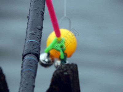 用于钓鱼竿浮标渔网的钓具图片