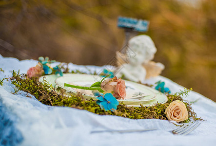 节日餐桌布置婚礼装饰美术风格的餐桌布置餐桌装饰餐饮婚礼图片