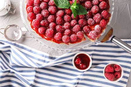 甜点和美味的草莓芝士图片