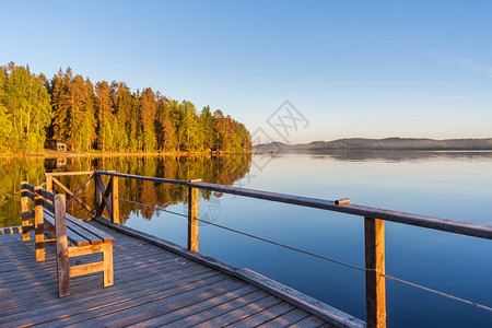 Karelia湖边图片